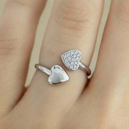 Anillo C #92 Ajustable Corazon Doble Plateado Rodinado