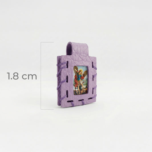 Dije Escapulario Cuero Lila