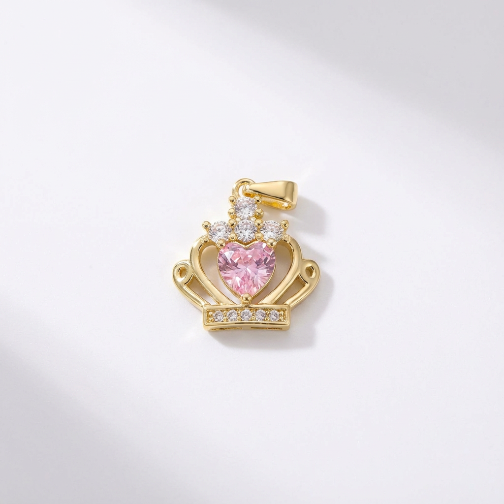 Dije Corona Reina Corazón Piedra Rosada Dorado Rodinado