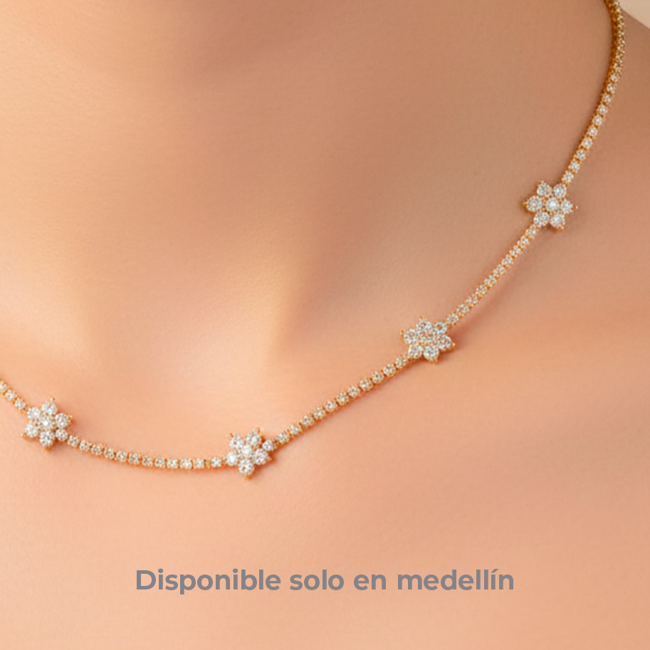 Collar Flor x5 Strass