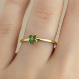 Anillo B #72 Ajustable Flor Pequeña Piedra Verde Rodinado