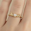 Anillo C #71 Ajustable Corazón Piedra Blanca Alas Rodinado