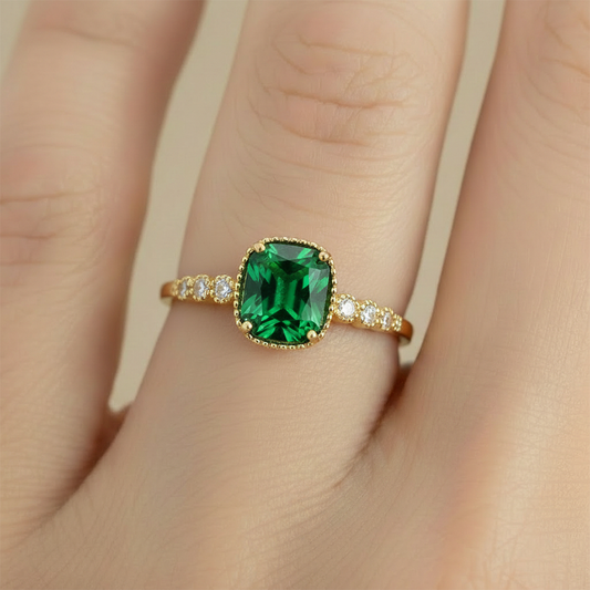 Anillo C #76 Ajustable Piedra Verde Rodinado