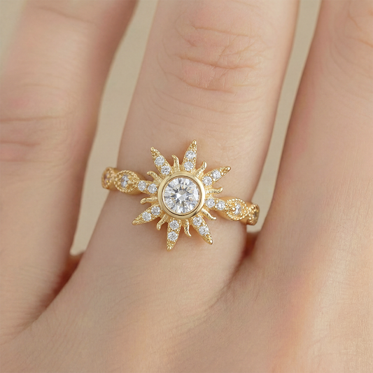 Anillo C #85 Ajustable Sol Piedra Blanca Rodinado