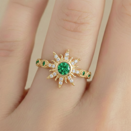 Anillo C #86 Ajustable Sol Piedra Verde Rodinado