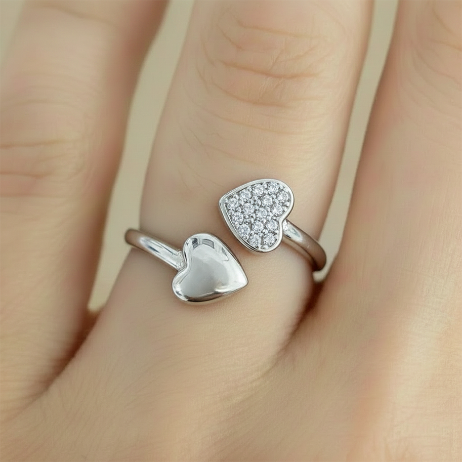 Anillo C #92 Ajustable Corazon Doble Plateado Rodinado