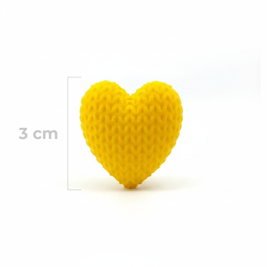 Dije Pasador Corazón Amarillo Bandera 3Cm Tejido Acrílico