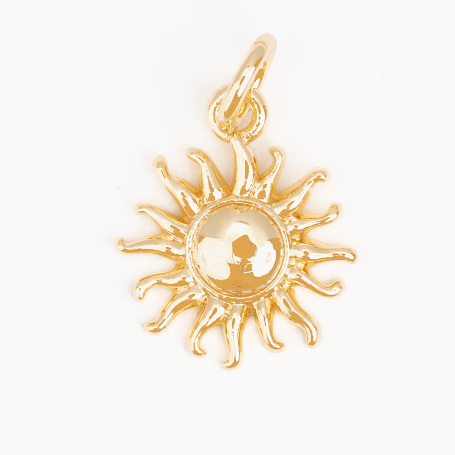 Dije Sol Liso Pequeño Dorado Rodinado