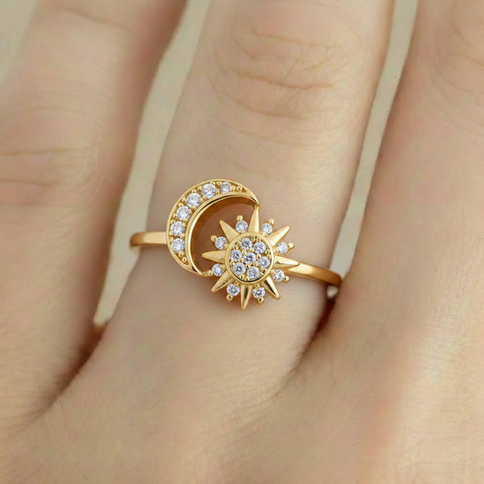Anillo C #89 Ajustable Sol y Luna Dorado Rodinado