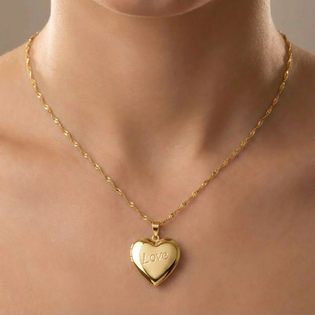 Relicario De Acero Corazón Love Dorado
